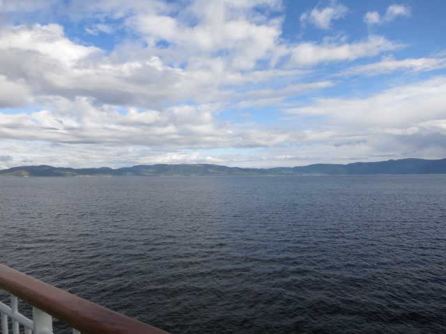 Hurtigruten_2015-06-19_08-07-1